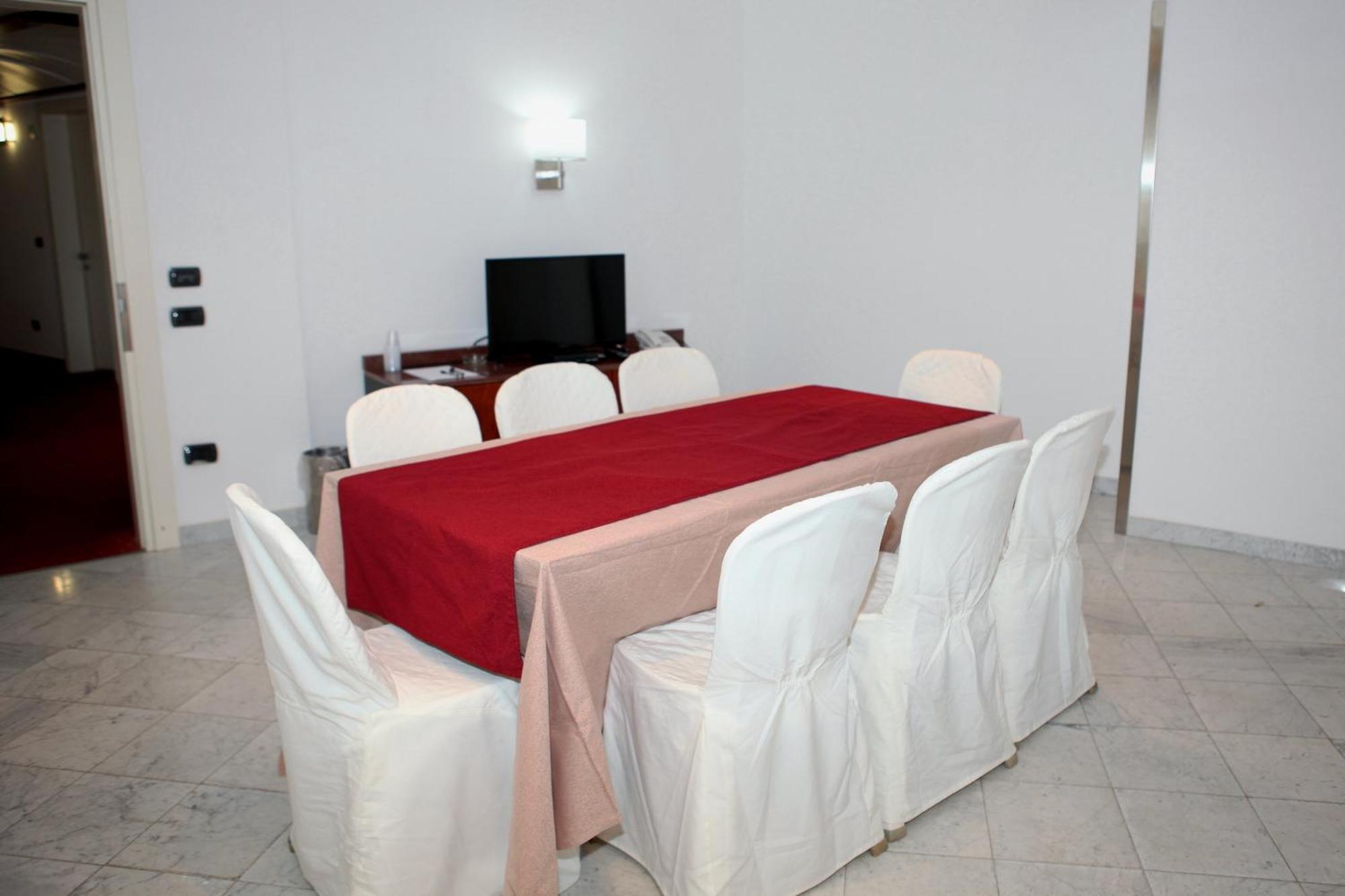 Mediterraneo Palace Hotel Ragusa Luaran gambar