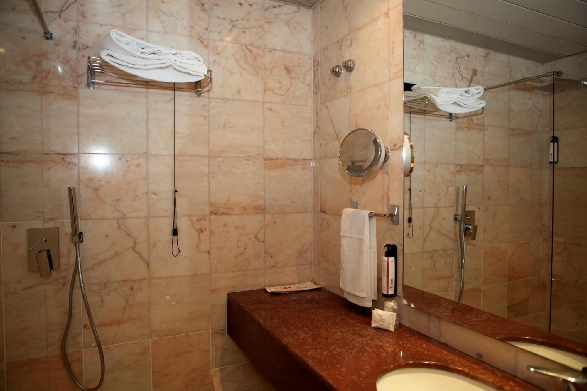 Mediterraneo Palace Hotel Ragusa Luaran gambar