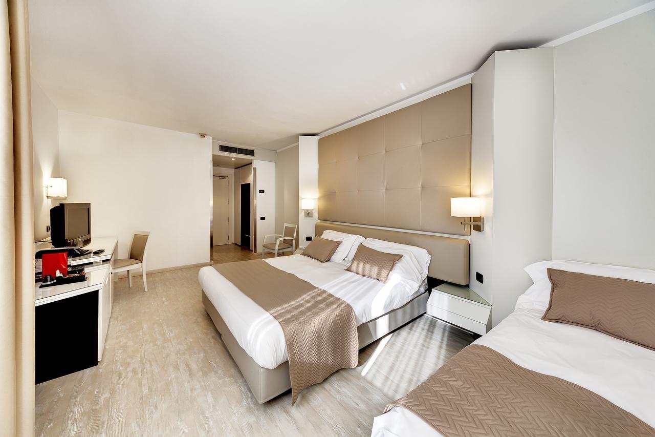 Mediterraneo Palace Hotel Ragusa Luaran gambar